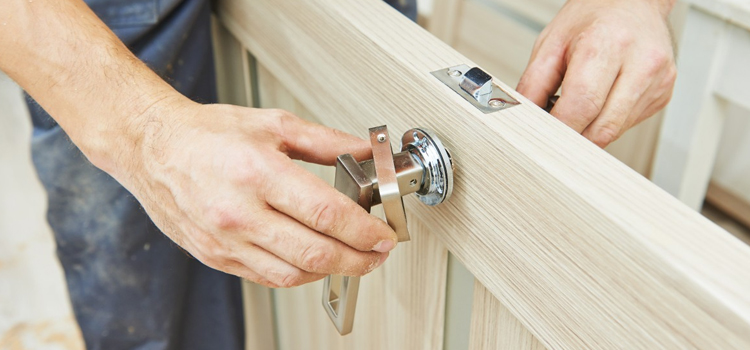 interior door repair Bell